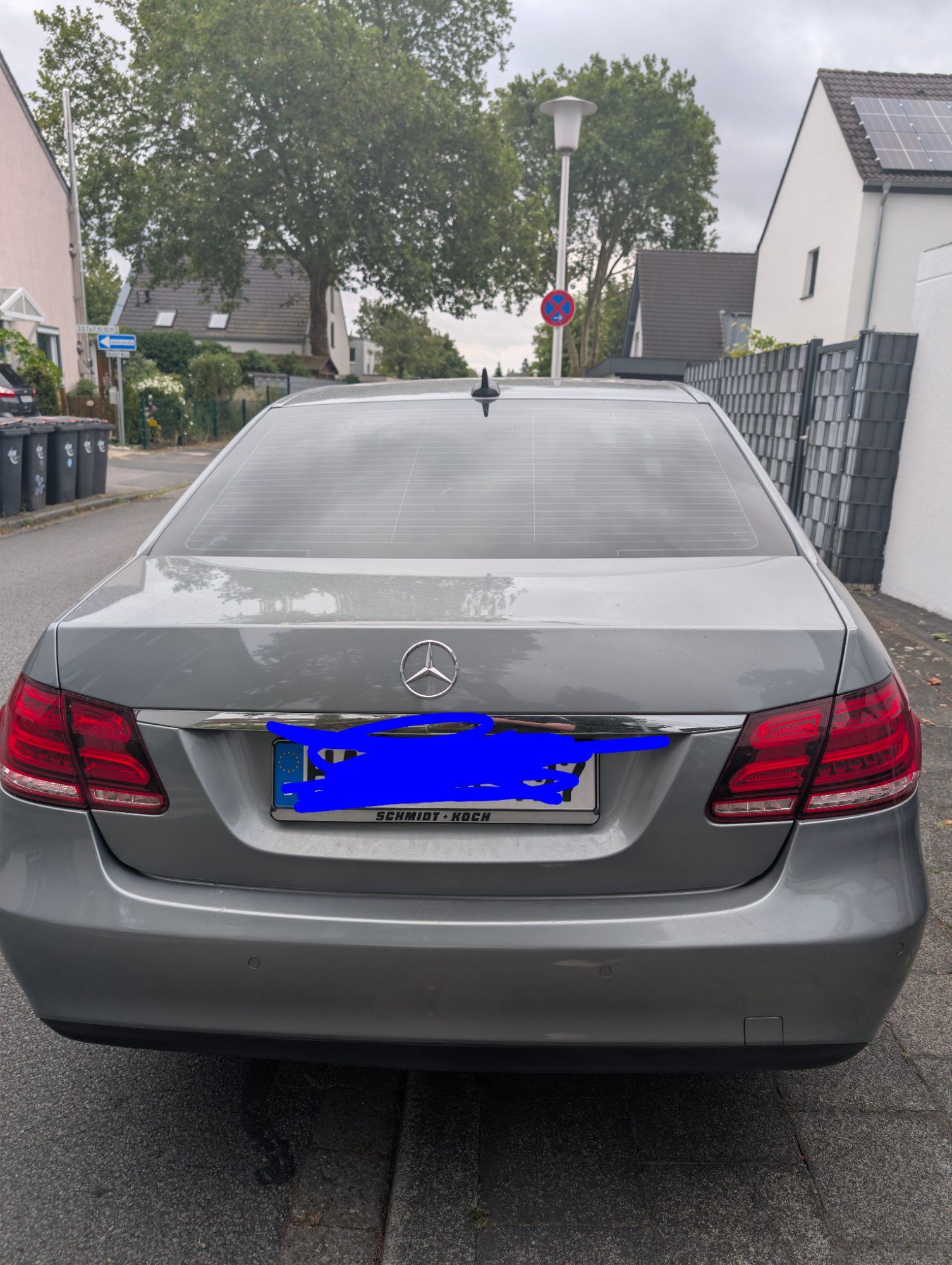 Mercedes-Benz E 220 CDI BlueEFFICIENCY, 170 PS, Diesel – Bild 2
